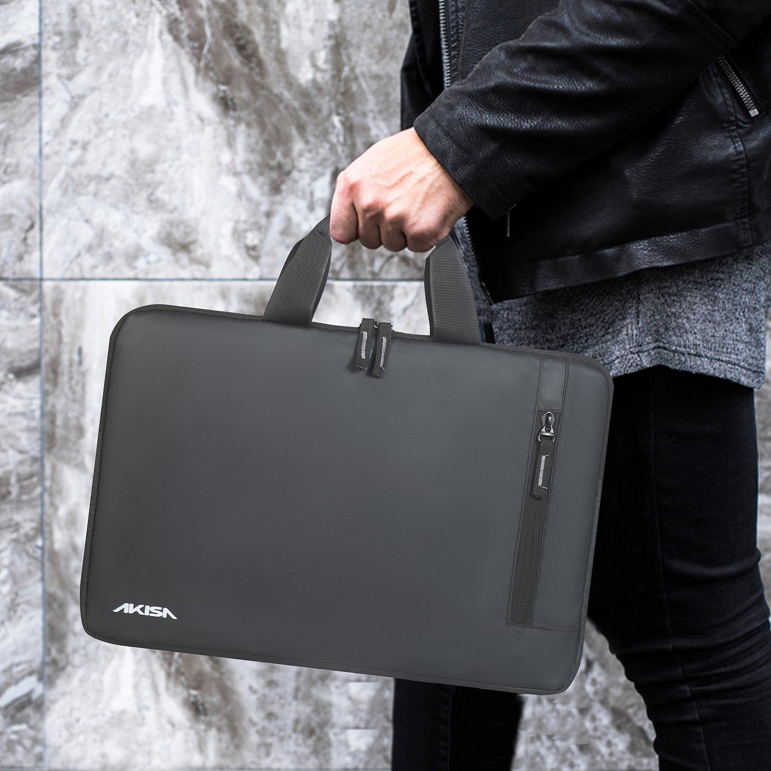 AKISA 15.6" Laptop Sleeve with Handle - Matte Black